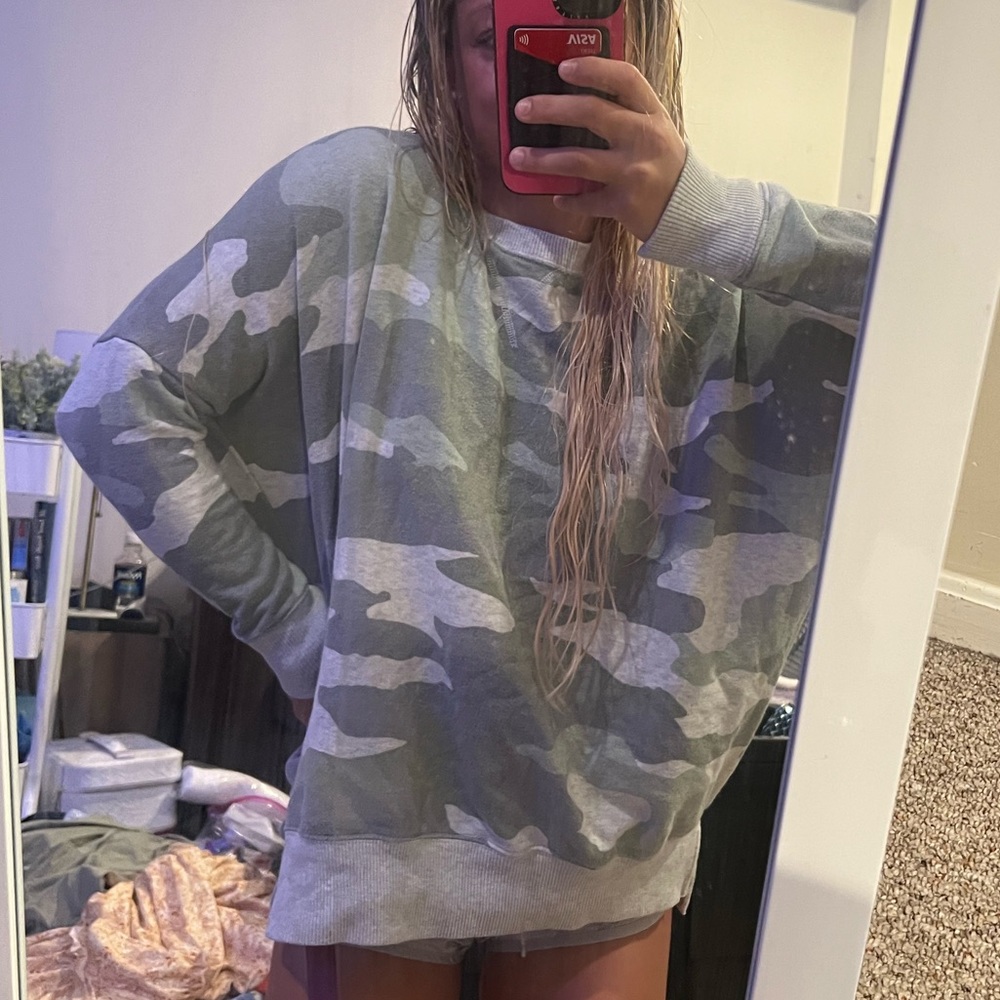 Oversized Crewneck